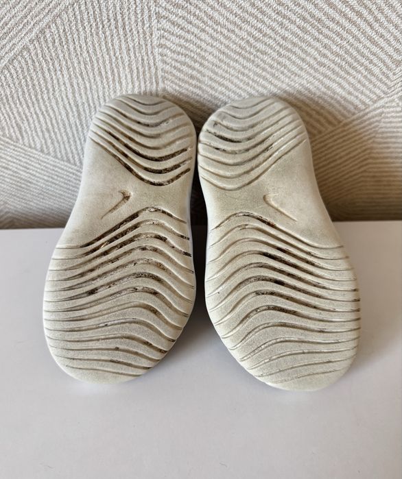 Дитячі кросівки Nike flexrunner розмір 24