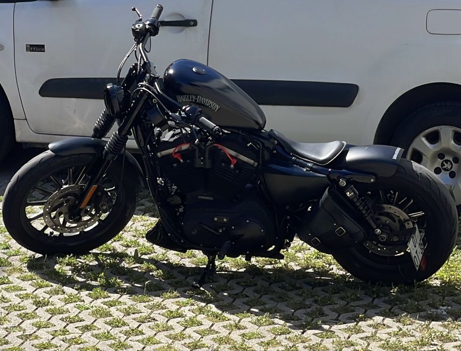 Harley davidson iron 883