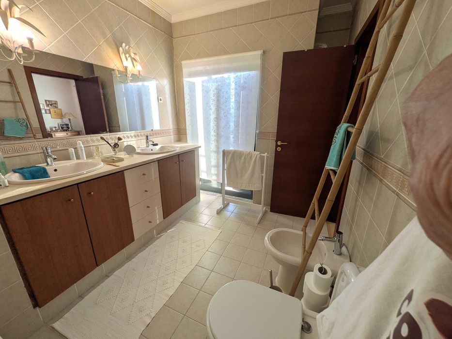 Moradia T4 com vista mar