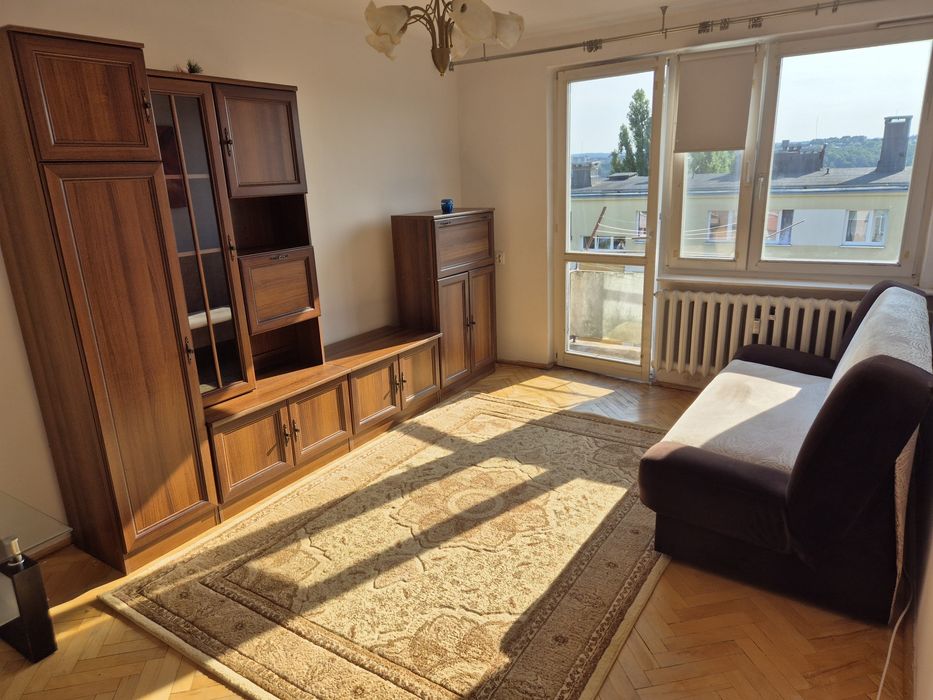 Wynajmę mieszkanie 2-pokojowe 41m  z balkonem.