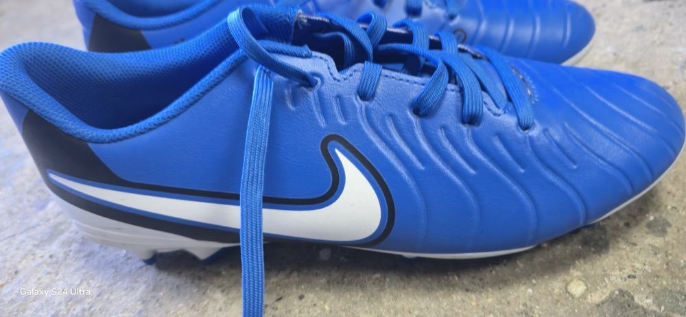 Buty nike piłkarskie rozmiar 43
