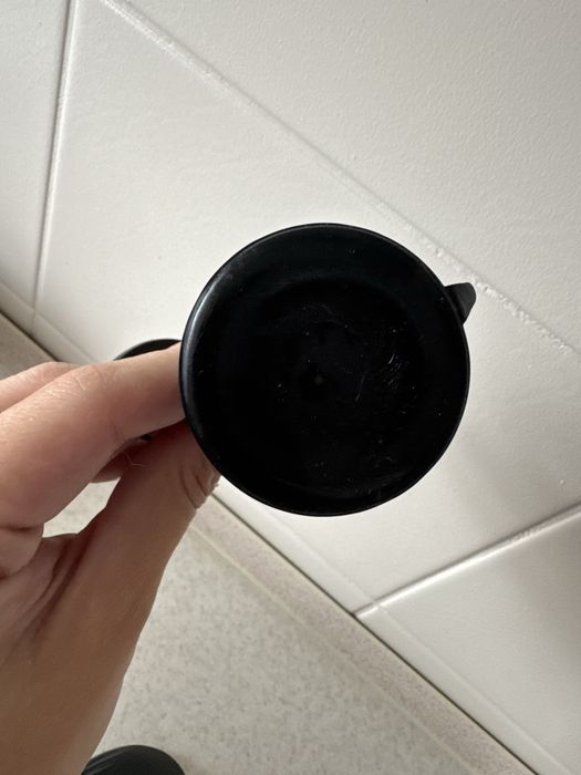 Uchwyt magnetyczny na telefon do samochodu na szybę na przyssawkę