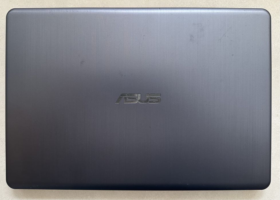 Faulty ASUS E406M Laptop – For Repair or Parts! Only €5064737773640321122
