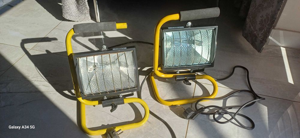 Przenośna opraw halogenowa