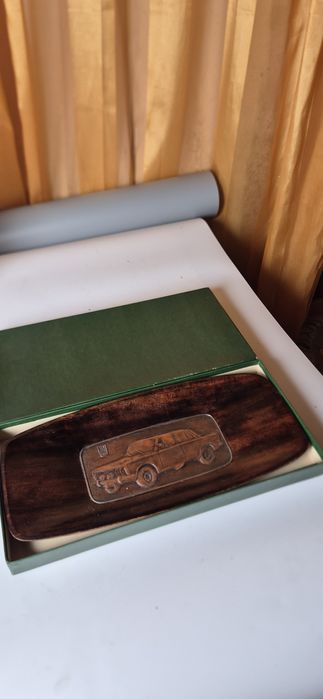 Okazjonalna miedziana plakieta Polski FIAT PRL na tacy w oryg. pudełku