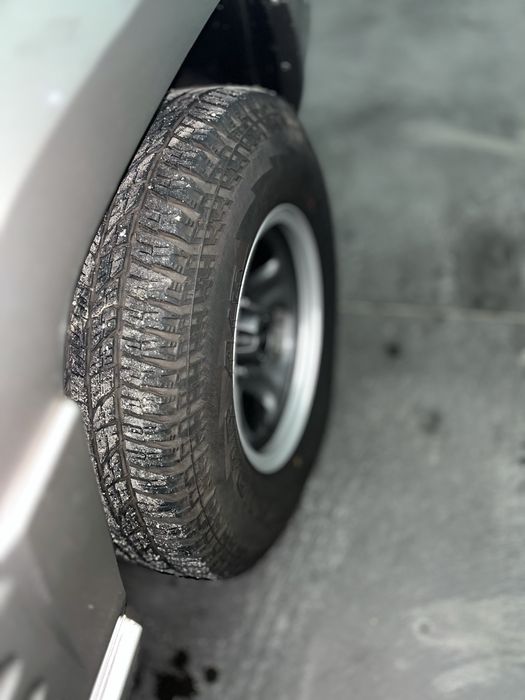 Pneus e Jantes Jeep Cherokee XJ-ZG 235/75 R15