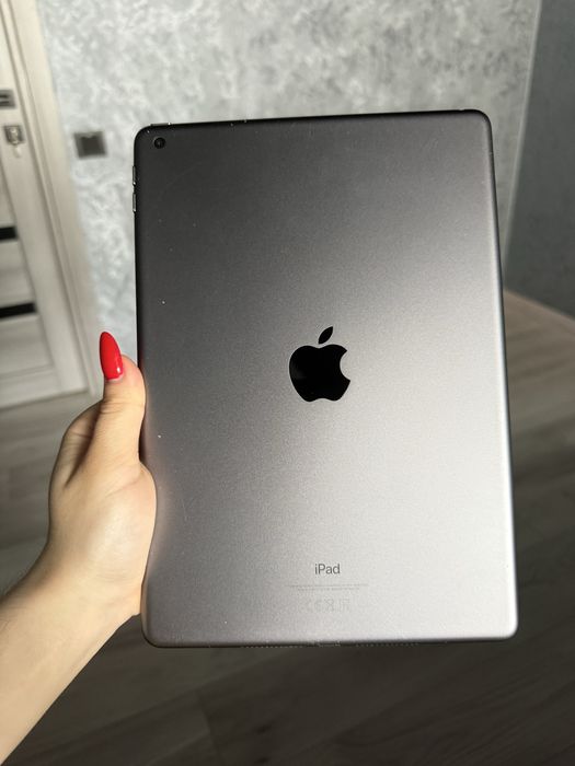 iPad 7  10.2  2019, wi-fi 32 гб