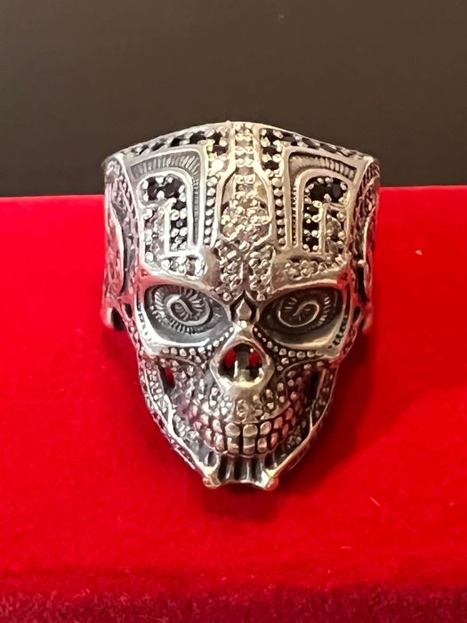 Перстень из серебра с фианитами размер 21,5