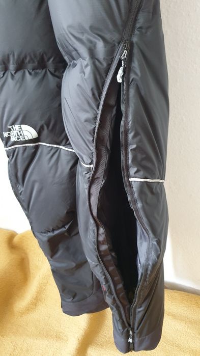 Wyprawowe spodnie puchowe North Face r. S