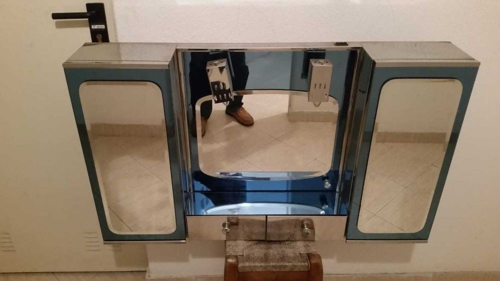 Espelho com iluminação 0,56 altura x 0,97 largura