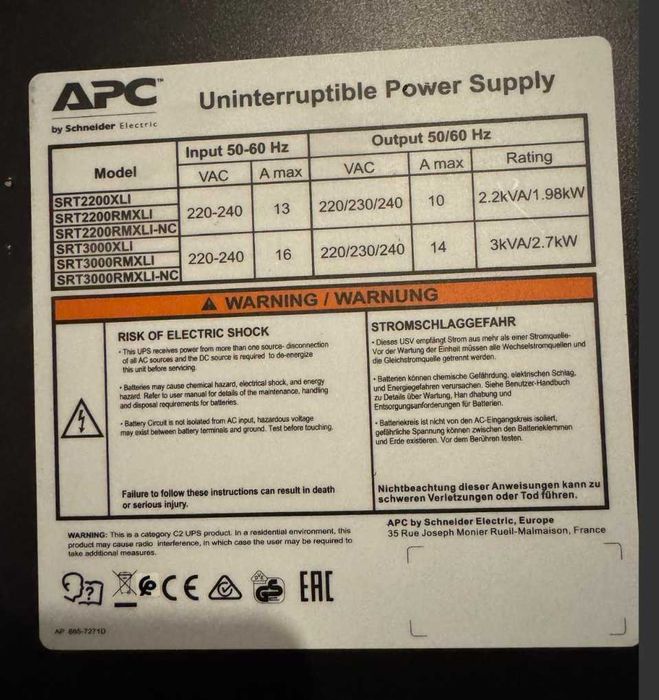 APC Smart-UPS SRT3000RMXLI 3000 VA – Excelente estado (900 €)