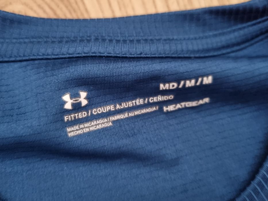 Koszulka bluzka Under armour M 38