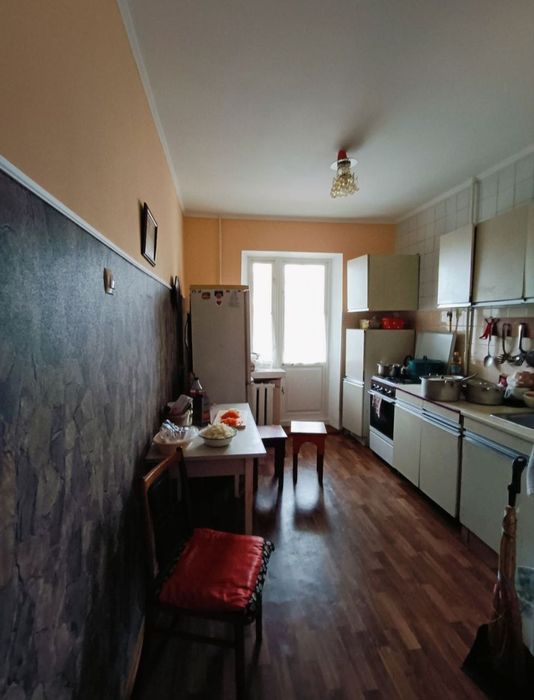 Оренда кімнати для проживання хлопця. Чайка.