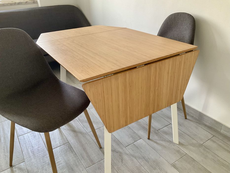 Conj. Mesa extensivel bambu e 2 cadeiras
