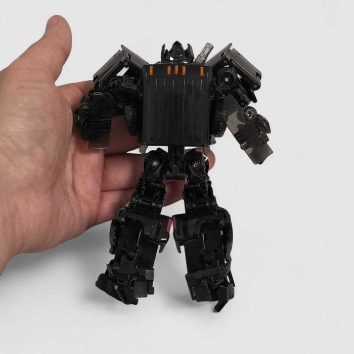 Робот-трансформер Айронхайд Ironhide Weapon Master 17 см чорний