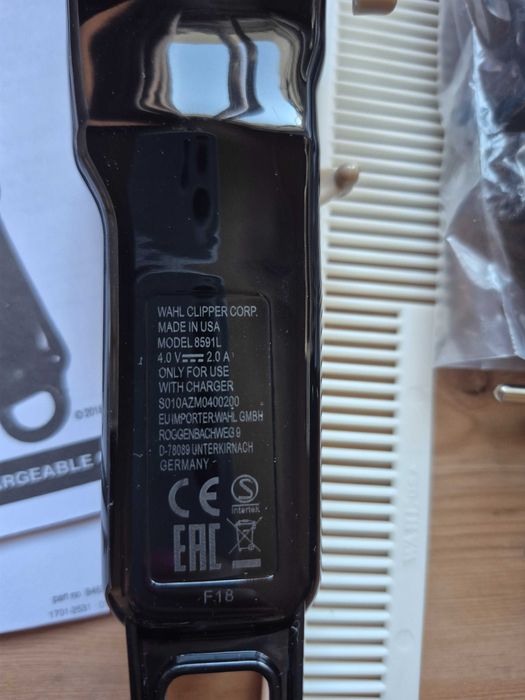 Професійна машинка для стрижки WAHL MAGIC CLIP CORDLESS