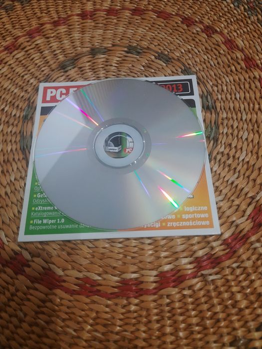 DVD z 340 Programów komputerowych