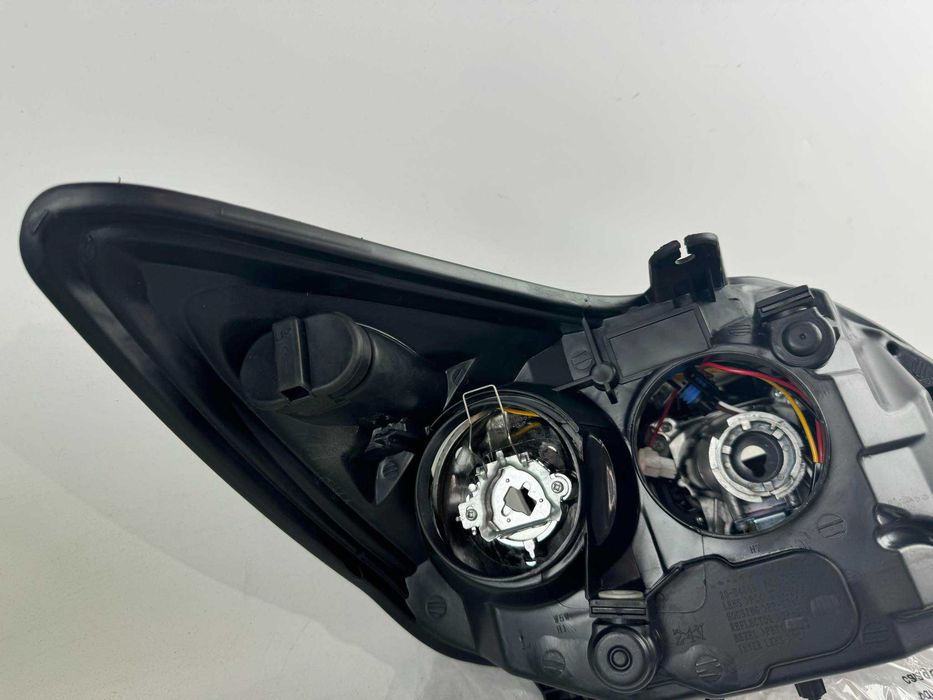 Lampa przód przednia nowa 2 przód lewy Xenon