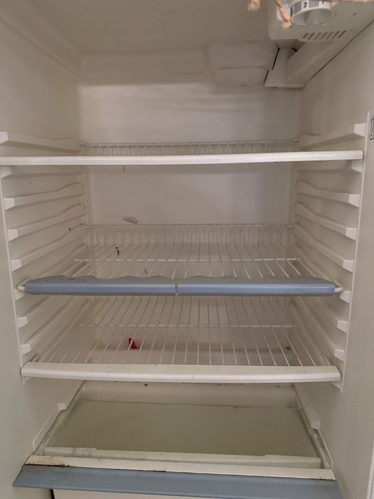 Frigorífico combinado usado.