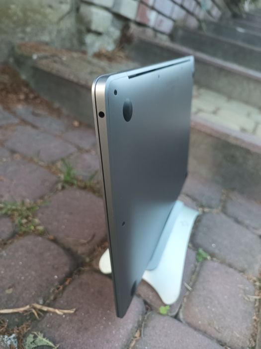 Macbook Air M1 8/256 +