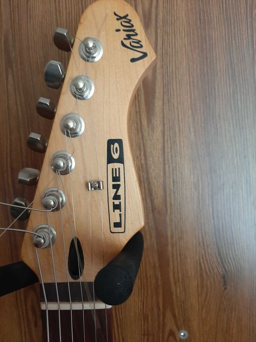 Line 6 VARIAX 300  моделююча гітара (стан як нова)25типів інструментів