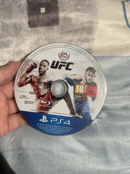 UFC ( ps4) sem caixa