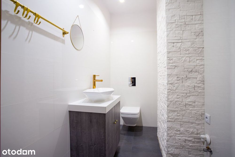 Ludwinów: 247m² domu + 170m² hal na działce 25a