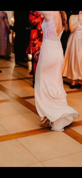 Suknia ślubna rybka 36