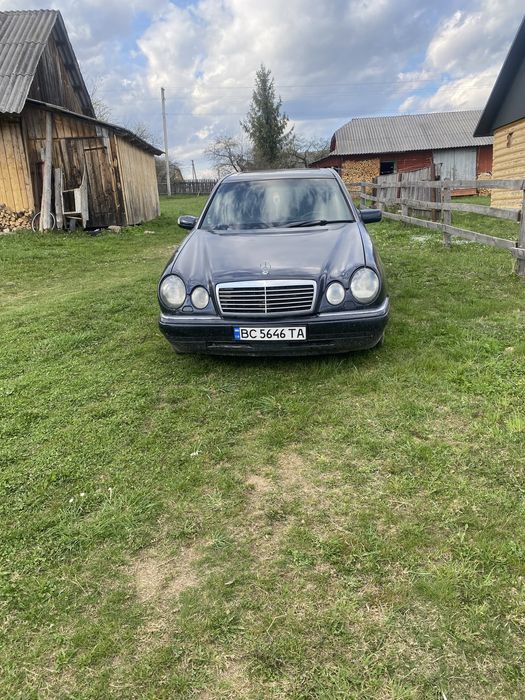 Продам мерсидес Е 280