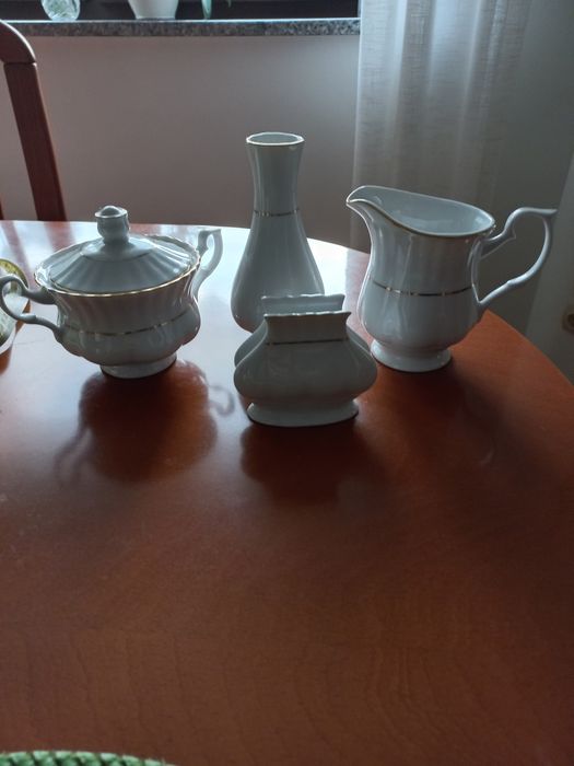 Serwis  kawowy 12 szt. porcelana Chodzież