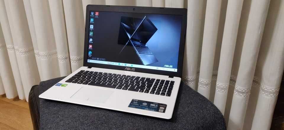 Portátil Asus X552M | 4GB Ram | 1TB HDD | Excelente estado