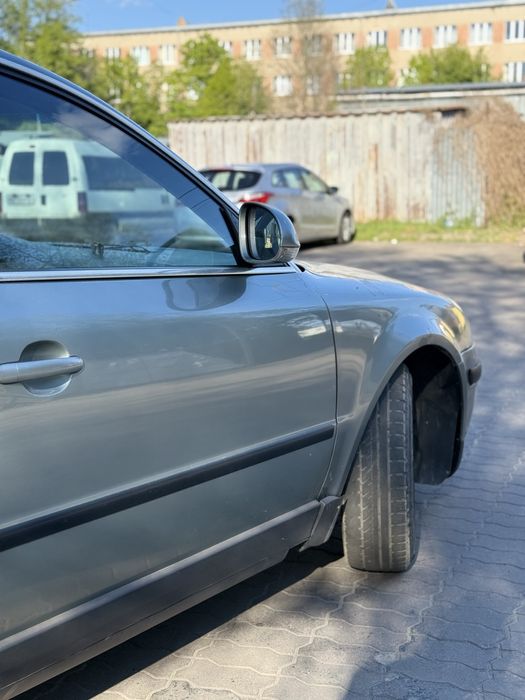 Продам Volksvagen Passat 2004 поку 2.0D