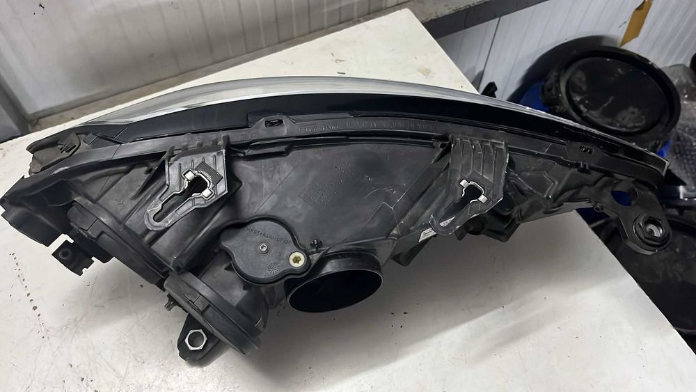 Farol esquerdo AUDI A1 Sportback (GBA) 30 TFSI