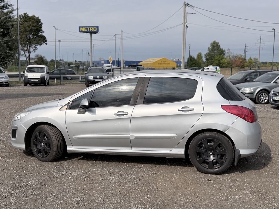 Peugeot 308 /2012 р/ Автомат