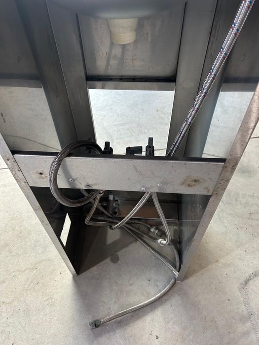 Bebedouro totalmente em inox