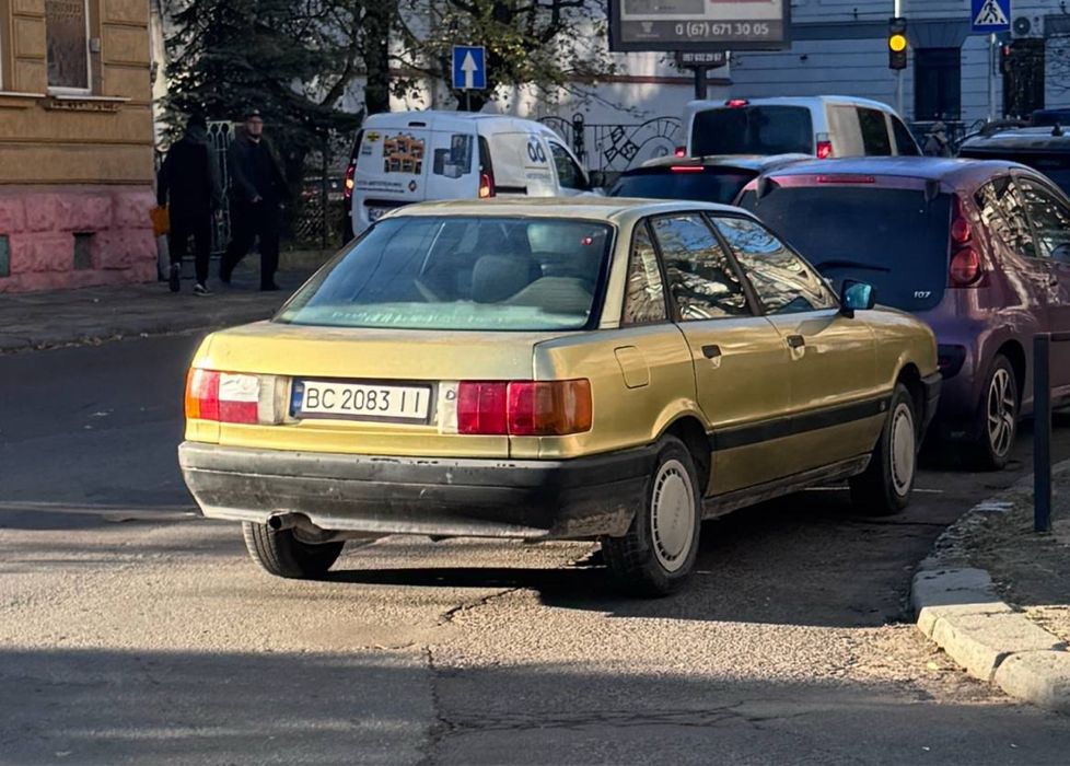 Audi80 бочка ( продаю терміново )