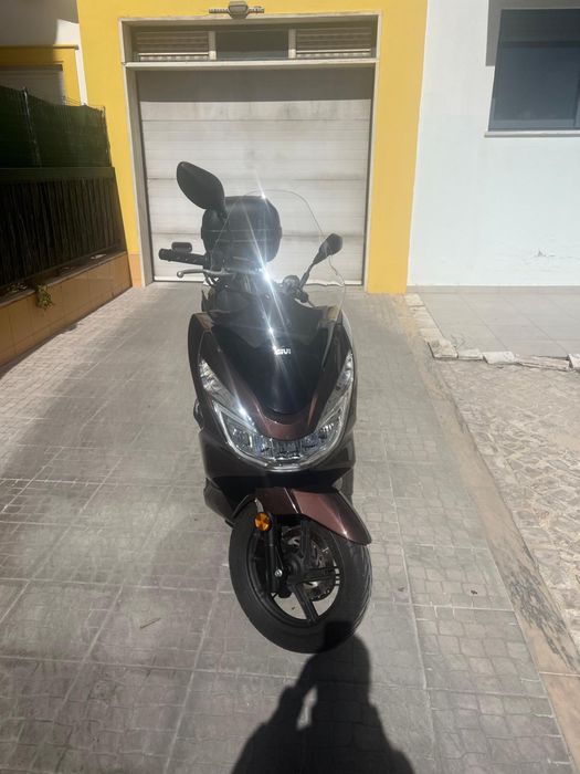 Mota Honda GIVI 125