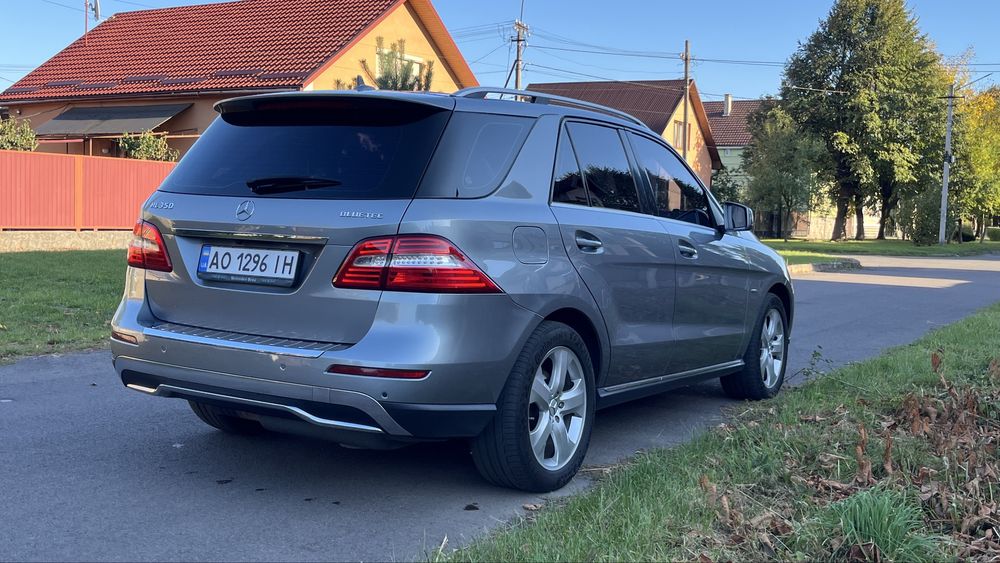 Mercedes-Benz ML350 2012 пневмо 3.0 diz