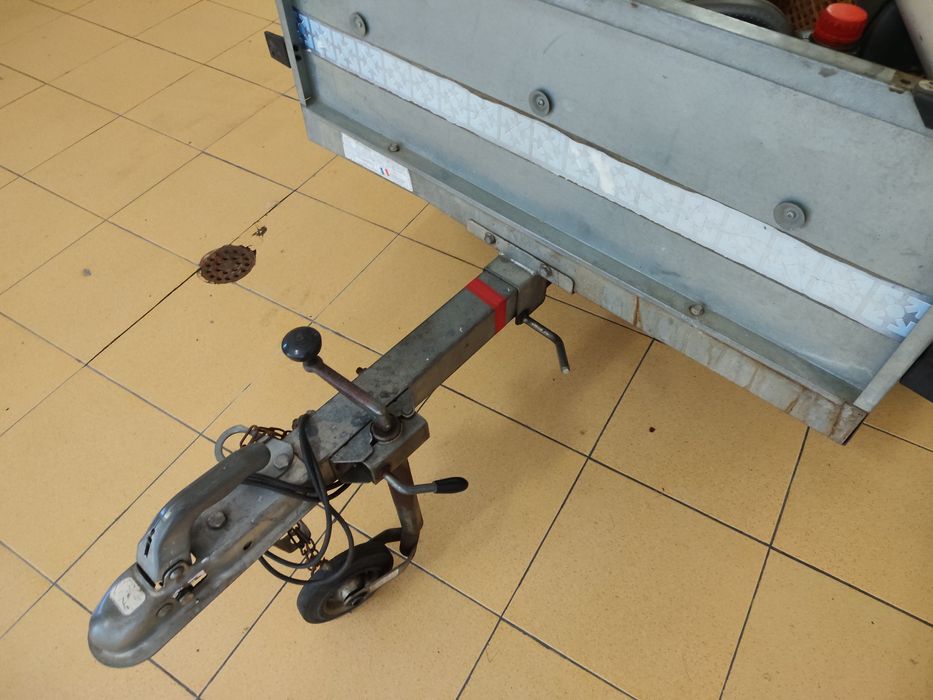 Reboque auto basculante