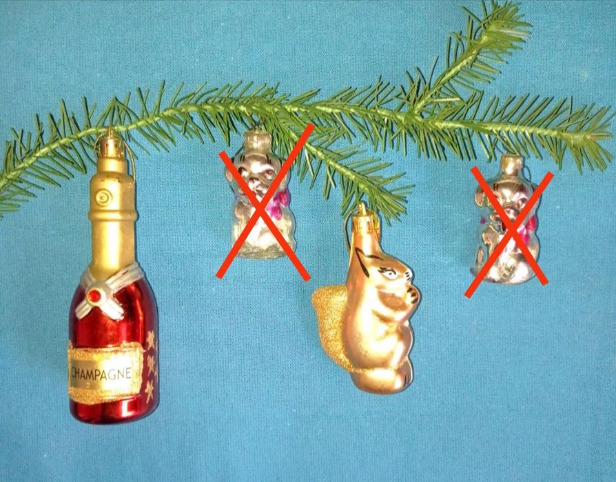 Новорічні іграшки