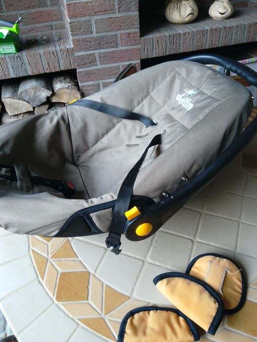 Fotelik nosidełko Deltim 0-13 kg