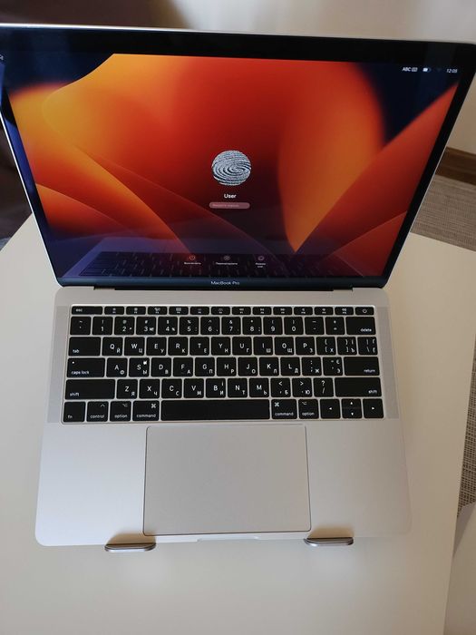 MacBook Pro 13 Space Gray / 8GB / 256GB SSD / Повний комплект