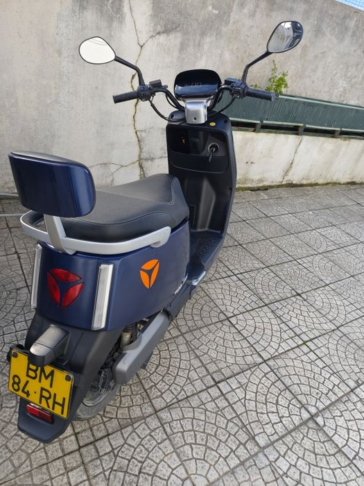 Moto elétrica seminova