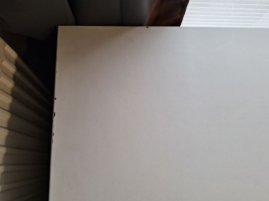 Biurko SNOW w bardzo dobrym stanie