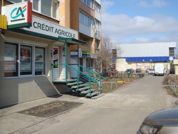 Сдам помещение 98м2 красная линия 1-й этаж