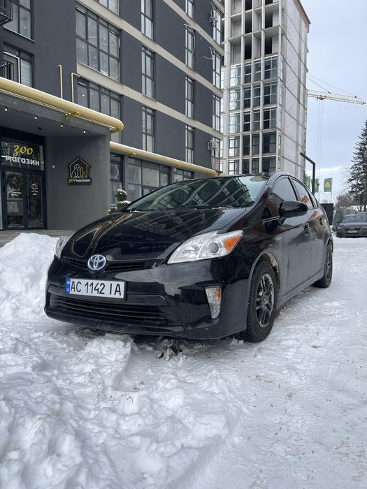 Оренда/Прокат Toyota Prius 2015 Оренда авто