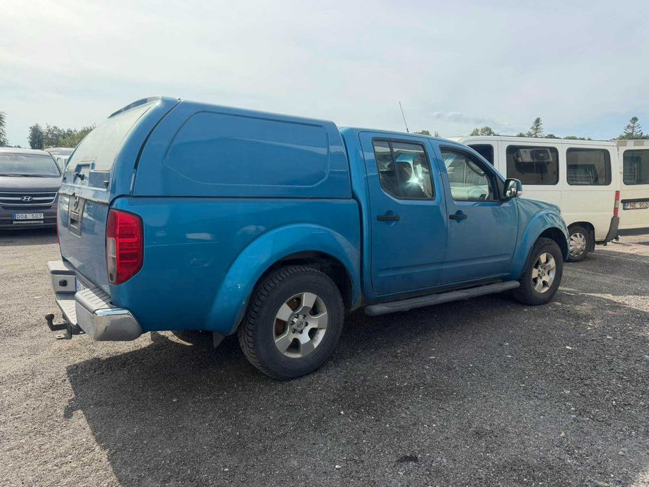 Nissan navara 4*4