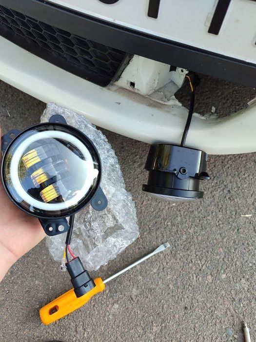 Противотуманные фары LED универсальная 4 дюйма+дхо глазки 100мм Cree