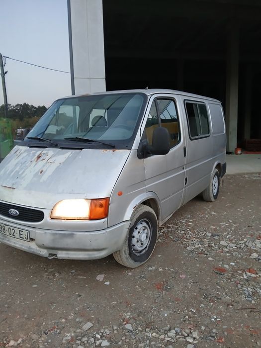 Ford transit 7 lugares topline