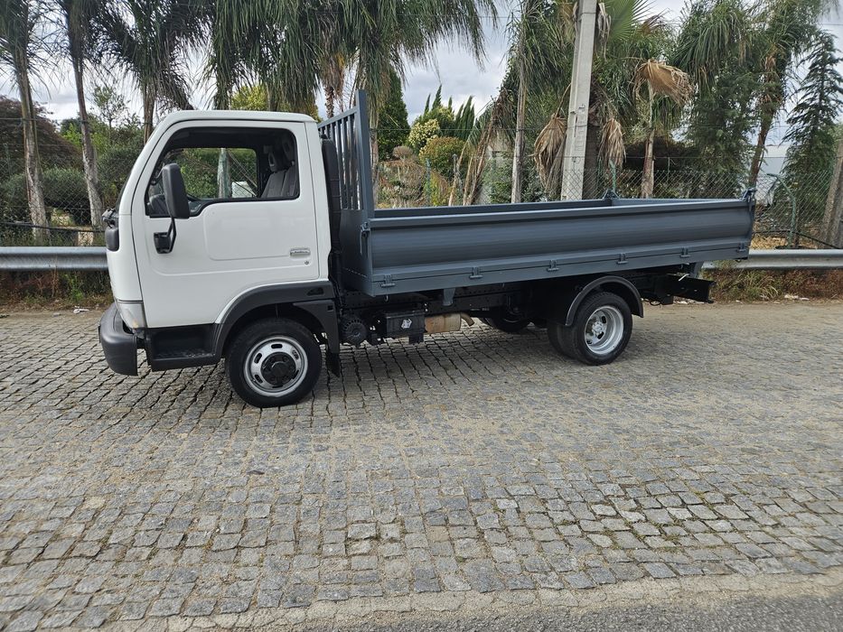 Nissan cabstar basculante